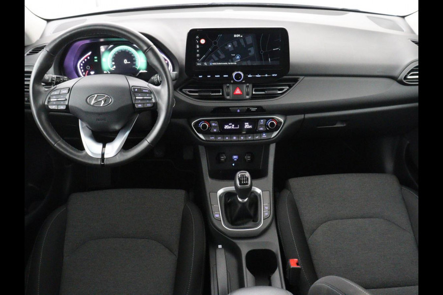 Hyundai i30 1.0 T-GDi MHEV Comfort Smart | Carplay | Full LED | Keyless | Camera | Navigatie | DAB | Parkeerhulp | Climate control | Bluetooth | Cruise control