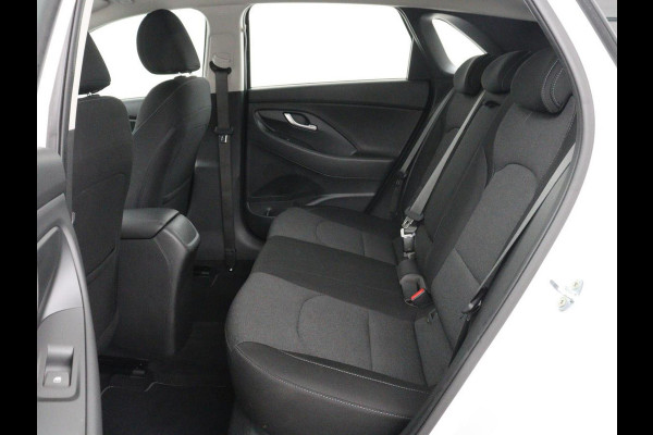 Hyundai i30 1.0 T-GDi MHEV Comfort Smart | Carplay | Full LED | Keyless | Camera | Navigatie | DAB | Parkeerhulp | Climate control | Bluetooth | Cruise control