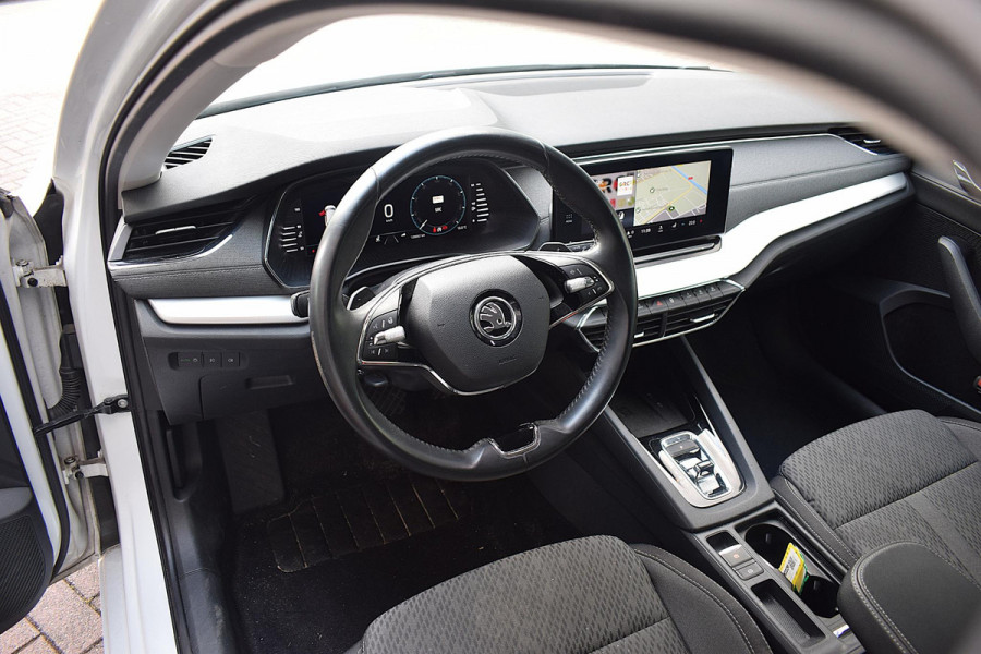 Škoda Octavia Combi 1.0 e-TSI Business Edition Plus | Stoelverw. | AppleCarplay | Adaptive | 18" LM Velg |