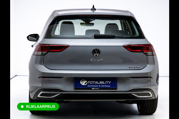 Volkswagen Golf 1.4 eHybrid Style | Standkachel | Stuur-, Stoel- & Achterbankverw. | Adap. Cruise | Travel assist | Camera, Ergo Active stoel met massage, IQ Led