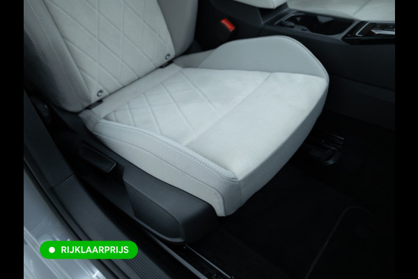 Volkswagen Golf 1.4 eHybrid Style | Standkachel | Stuur-, Stoel- & Achterbankverw. | Adap. Cruise | Travel assist | Camera, Ergo Active stoel met massage, IQ Led