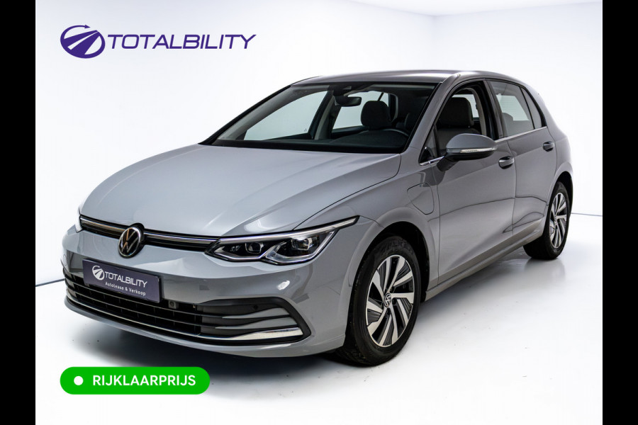 Volkswagen Golf 1.4 eHybrid Style | Standkachel | Stuur-, Stoel- & Achterbankverw. | Adap. Cruise | Travel assist | Camera, Ergo Active stoel met massage, IQ Led