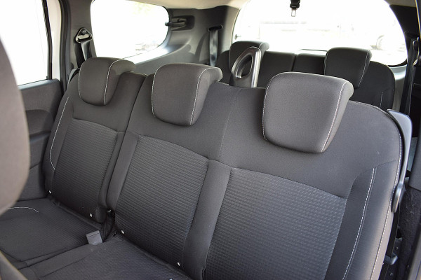 Dacia Lodgy 1.3 TCe Comfort 7p. | Camera | Trekhaak | AppleCarplay | Cruise