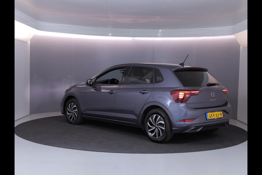 Volkswagen Polo 1.0 TSI Life Edition 95 pk | Verlengde garantie | Navigatie | Parkeersensoren achter | Achteruitrijcamera | Adaptieve cruise control |