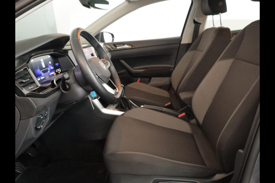 Volkswagen Polo 1.0 TSI Life Edition 95 pk | Verlengde garantie | Navigatie | Parkeersensoren achter | Achteruitrijcamera | Adaptieve cruise control |
