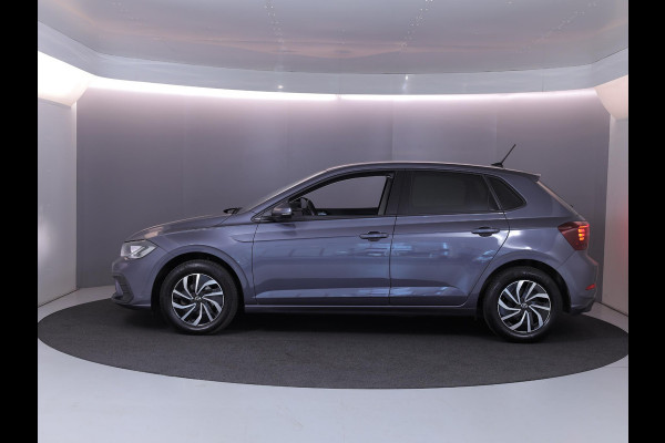 Volkswagen Polo 1.0 TSI Life Edition 95 pk | Verlengde garantie | Navigatie | Parkeersensoren achter | Achteruitrijcamera | Adaptieve cruise control |