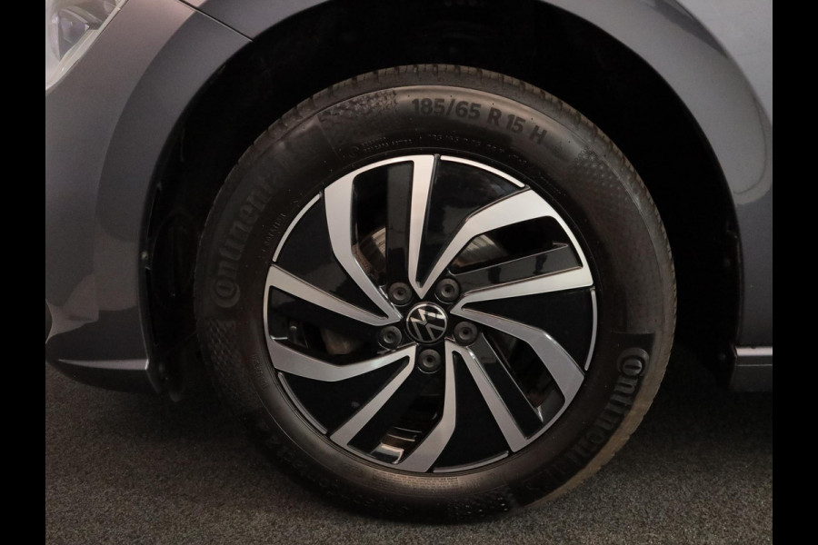 Volkswagen Polo 1.0 TSI Life Edition 95 pk | Verlengde garantie | Navigatie | Parkeersensoren achter | Achteruitrijcamera | Adaptieve cruise control |
