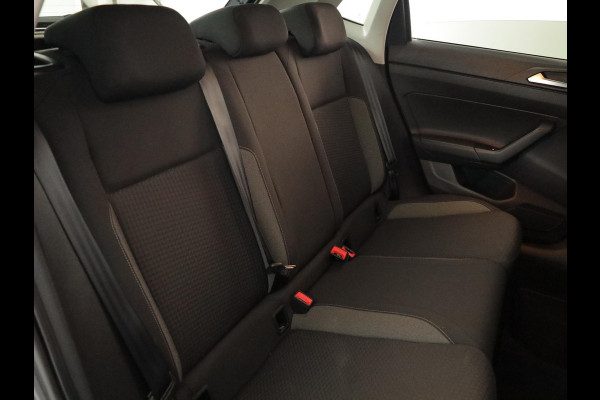 Volkswagen Polo 1.0 TSI Life Edition 95 pk | Verlengde garantie | Navigatie | Parkeersensoren achter | Achteruitrijcamera | Adaptieve cruise control |