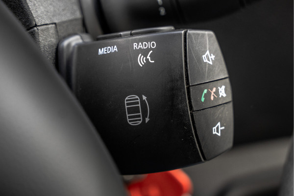 Renault Master **2.3dCi | Bakwagen met Laadklep | LED | Carplay | Camera | Cruise**