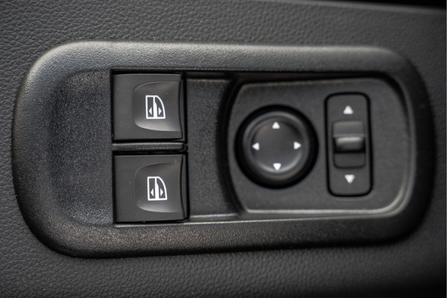 Renault Master **2.3dCi | Bakwagen met Laadklep | LED | Carplay | Camera | Cruise**