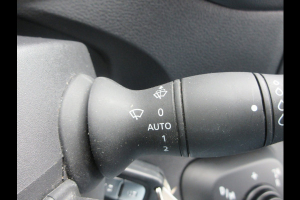 Renault Master T35 2.3 dCi, 150pk, L2H2, Airco, Navigatie, Camera, PDC.
