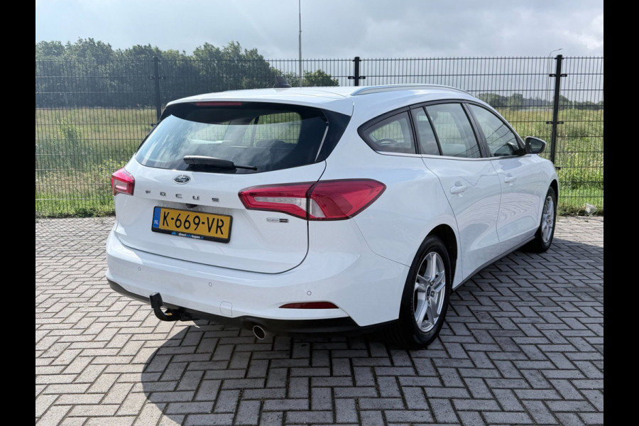 Ford FOCUS Wagon 1.0 EcoBoost Hybrid Trend Edition Business | Trekhaak | camera | PDC | Carplay |