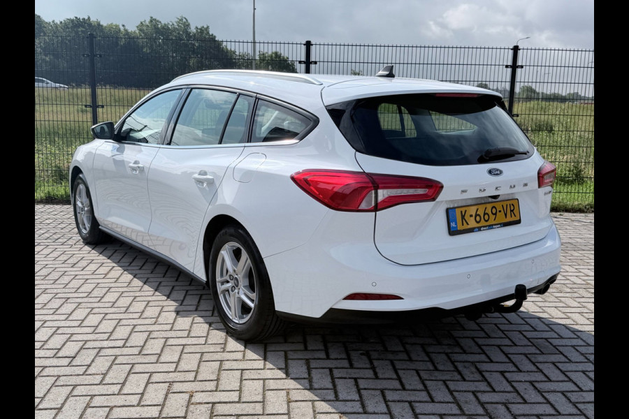 Ford FOCUS Wagon 1.0 EcoBoost Hybrid Trend Edition Business | Trekhaak | camera | PDC | Carplay |