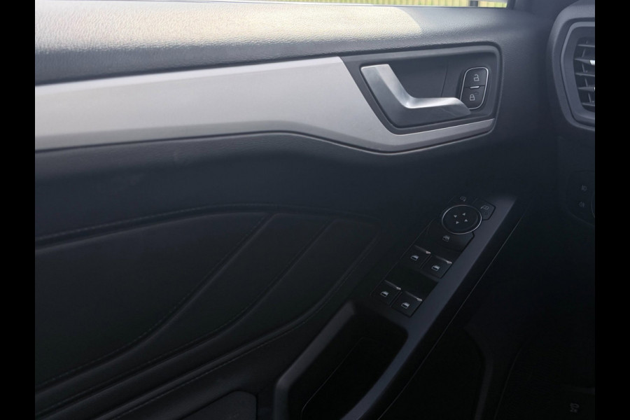 Ford FOCUS Wagon 1.0 EcoBoost Hybrid Trend Edition Business | Trekhaak | camera | PDC | Carplay |