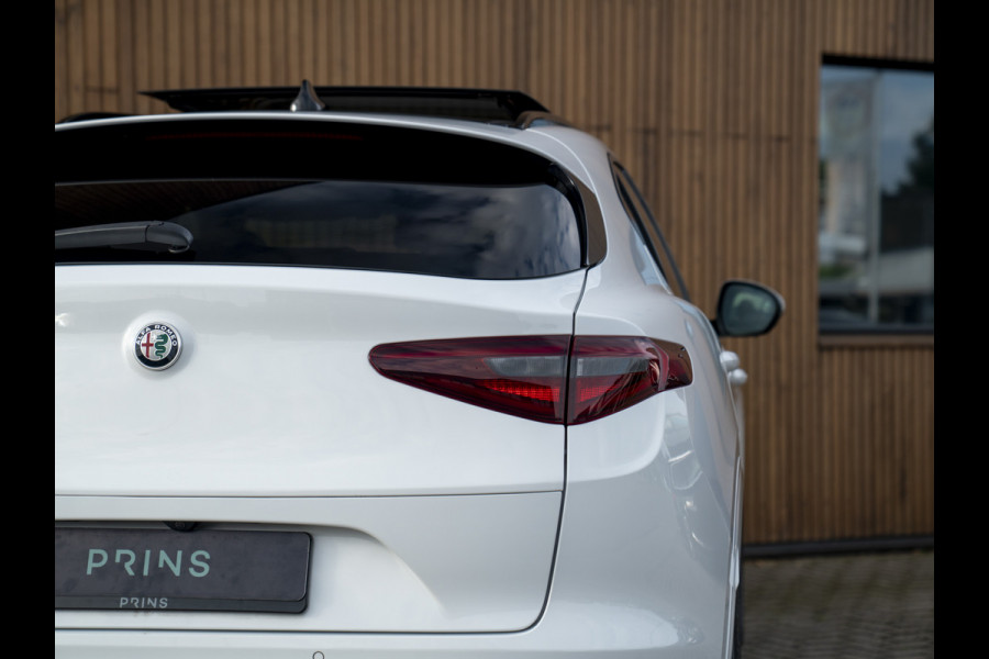Alfa Romeo Stelvio 2.0T AWD Veloce 280pk | Pano-dak | Harman/Kardon | Adapt. cruise