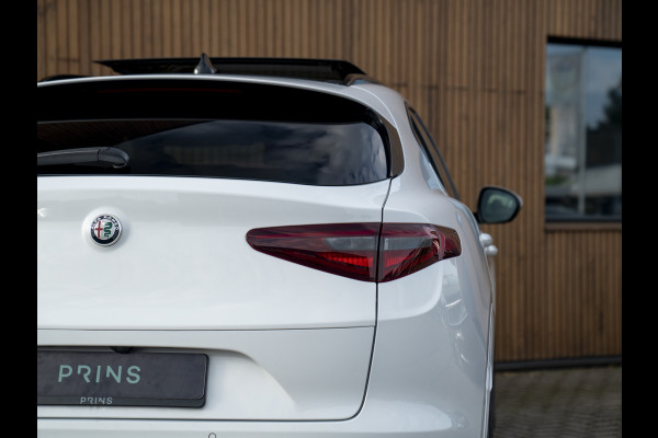 Alfa Romeo Stelvio 2.0T AWD Veloce 280pk | Pano-dak | Harman/Kardon | Adapt. cruise