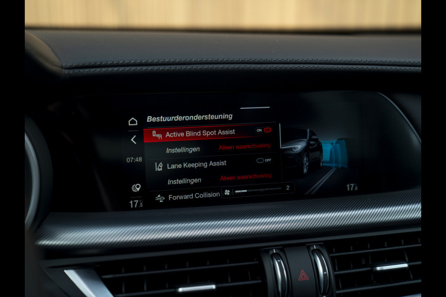 Alfa Romeo Stelvio 2.0T AWD Veloce 280pk | Pano-dak | Harman/Kardon | Adapt. cruise