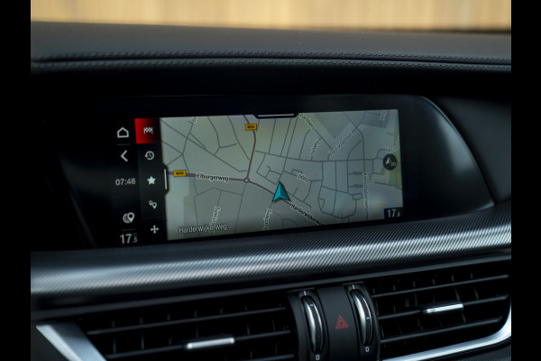 Alfa Romeo Stelvio 2.0T AWD Veloce 280pk | Pano-dak | Harman/Kardon | Adapt. cruise