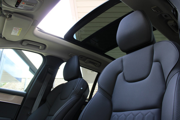 Volvo XC90 2.0 T8 Plus Bright | Luchtvering | Elek. Trekhaak | Panoramadak | 360 Camera