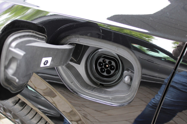 Volvo XC90 2.0 T8 Plus Bright | Luchtvering | Elek. Trekhaak | Panoramadak | 360 Camera