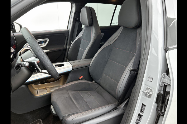 Mercedes-Benz Glb 250+ Business Solution AMG 7p. 85.5 kWh | Premium pakket | Winterpakket | Nightpakket | Parkeerpakket | Trekhaak | GUARD 360° | Warmtewerend, donkergetint glas | Vast panoramadak | 19” vijfspaaks lichtmetalen AMG-velgen |