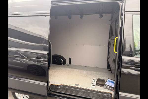 Volkswagen Crafter L3H3 2.0 TDI 177pk 3.5T Automaat Exclusive-Edition / LED-koplamen / ACC / LM-velgen / Stuur- + Stoelverwarming / Trekhaak