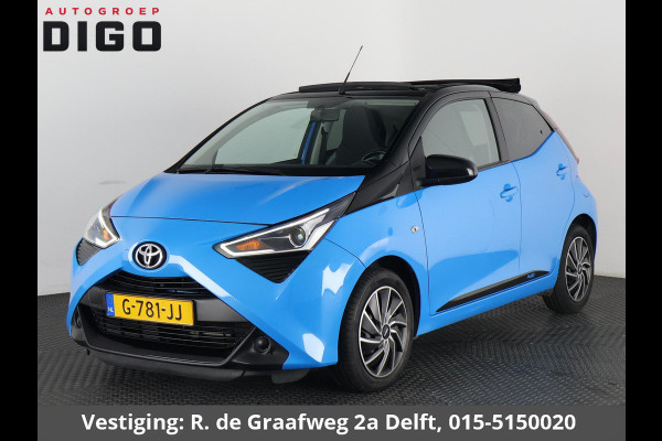 Toyota Aygo 1.0 VVT-i X-Play Cabrio Bi-Tone Automaat | Apple Carplay & AndroidAUTO | Airco | Camera |