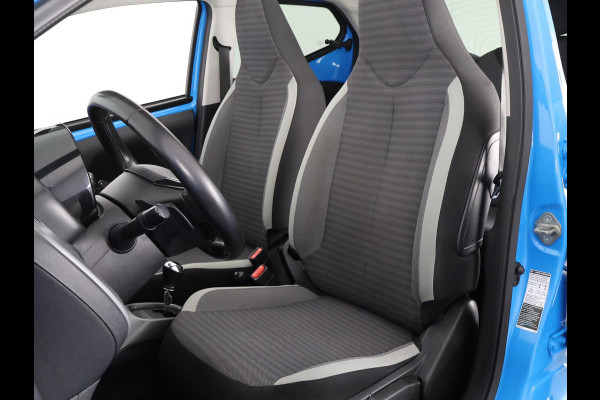 Toyota Aygo 1.0 VVT-i X-Play Cabrio Bi-Tone Automaat | Apple Carplay & AndroidAUTO | Airco | Camera |