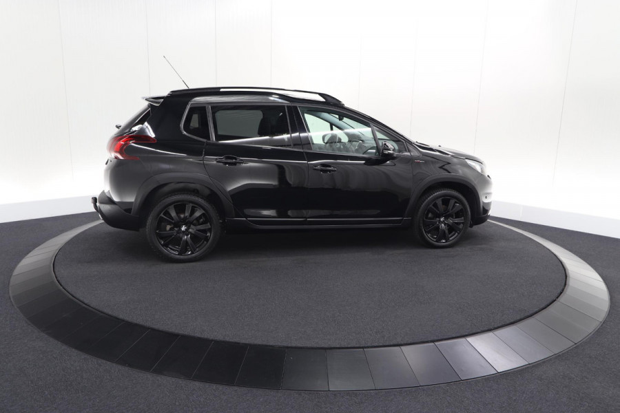 Peugeot 2008 PureTech 110 EAT6 GT Line | Trekhaak | Camera | Panoramadak | Allseason Banden