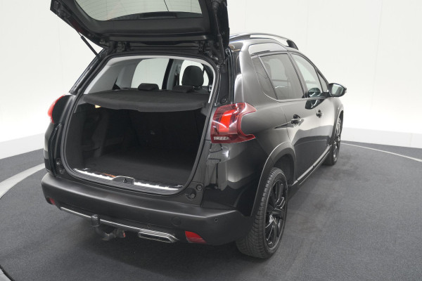 Peugeot 2008 PureTech 110 EAT6 GT Line | Trekhaak | Camera | Panoramadak | Allseason Banden