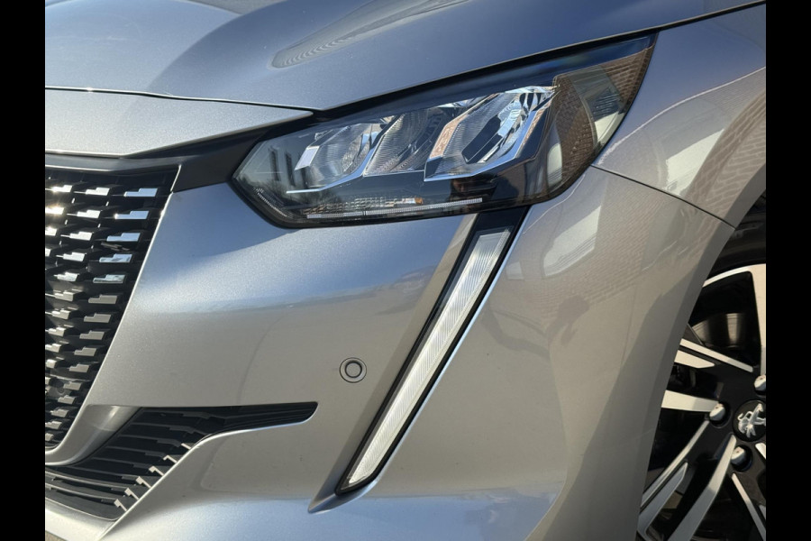 Peugeot 208 1.2 PureTech Allure 2e Eigenaar|Adap-cruise|Clima|Camera|Trekhaak|Carplay|PDC V+A|D-riem vv in 2023|N.A.P|APK tot 07-2026