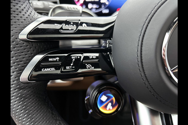 Mercedes-Benz GLE Coupé AMG 53 Hybrid 4MATIC+ Night Edition Premium Plus | Winterpakket | Remklauwen in rood | Sierelementen AMG carbon | Stoelventilatie voor | 22 inch kruisspaaks AMG-velgen | Trekhaak | Panoramaschuifdak | 360° camera |