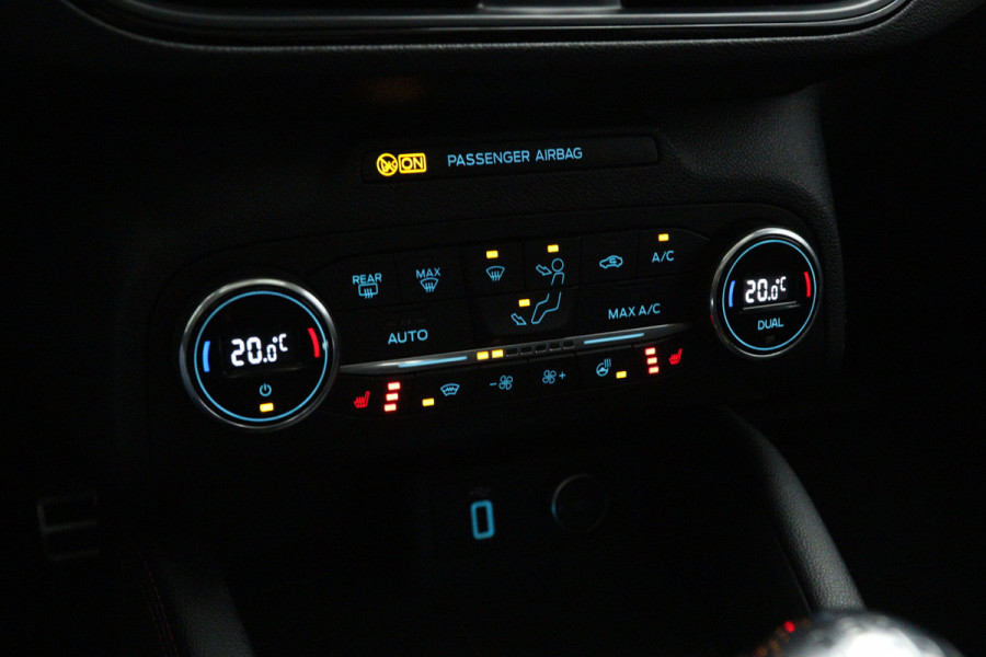 Ford Focus 1.0 EcoBoost 126 PK ST Line Business, Panoramadak, Winterpakket, B&O Sound