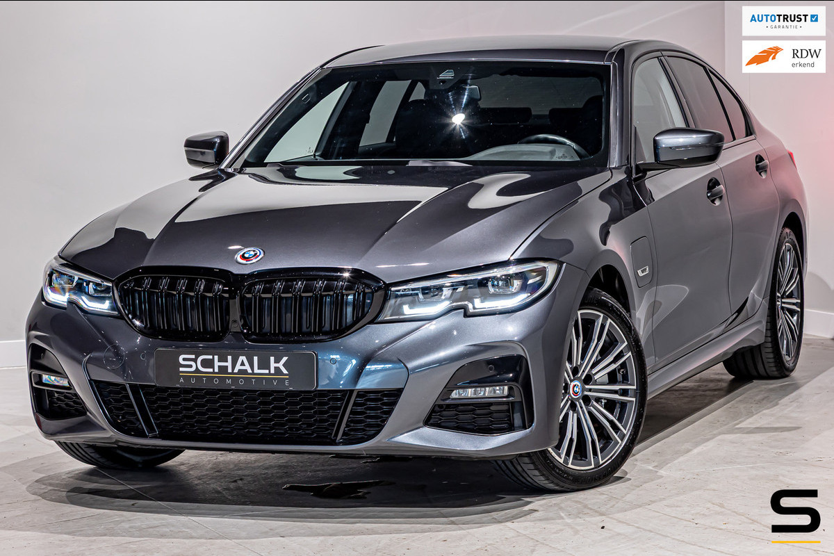 BMW 3-serie 330e High Executive|M-sport|1eig|Cam|DealerOnder