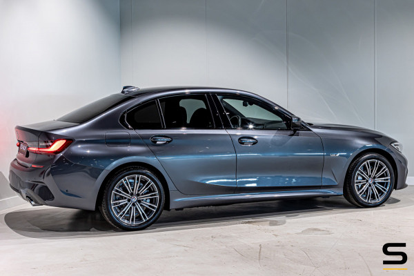 BMW 3-serie 330e High Executive|M-sport|1eig|Cam|DealerOnder