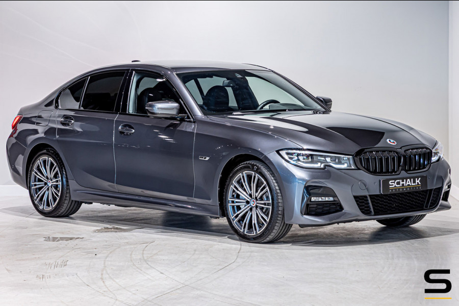 BMW 3-serie 330e High Executive|M-sport|1eig|Cam|DealerOnder