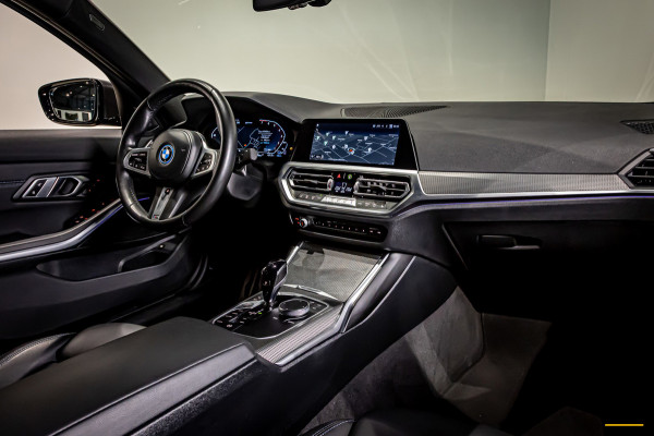 BMW 3-serie 330e High Executive|M-sport|1eig|Cam|DealerOnder