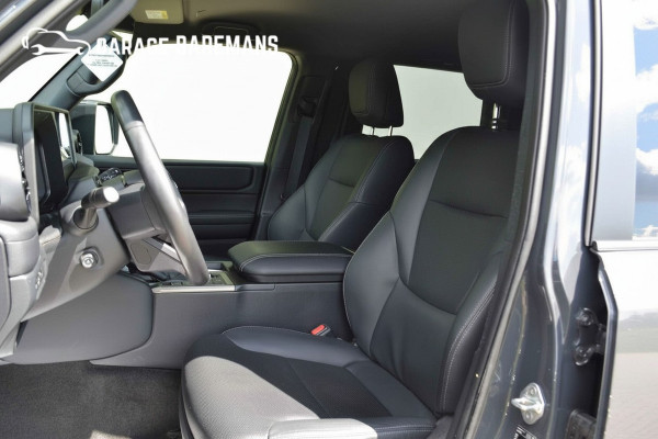 Toyota Land Cruiser 250 2.8 D-4D Blind Van Navigator
