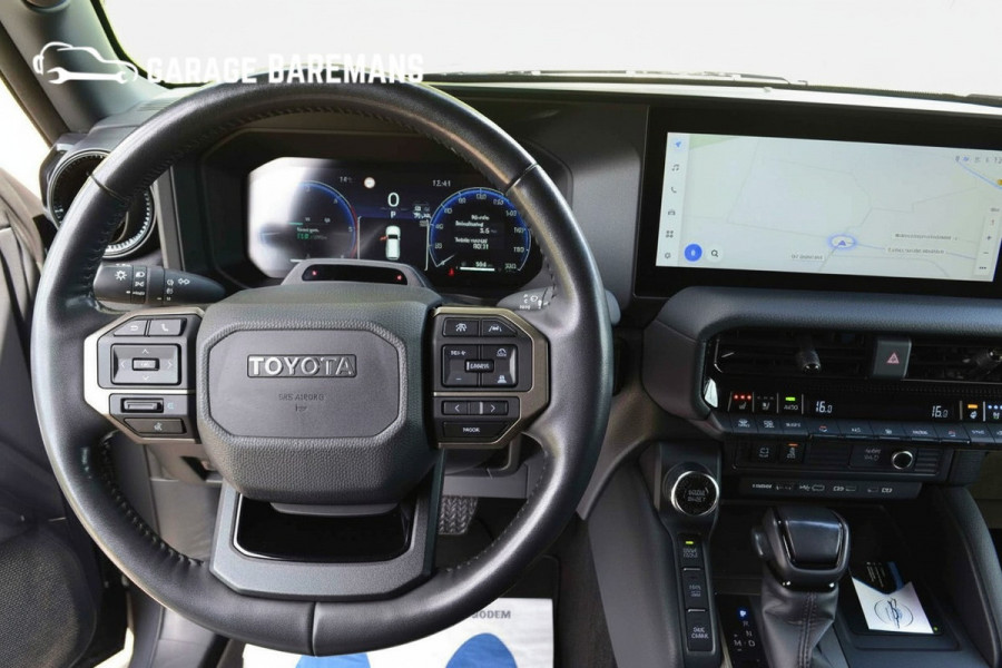 Toyota Land Cruiser 250 2.8 D-4D Blind Van Navigator