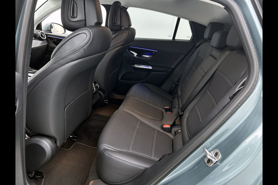 Mercedes-Benz GLC Coupé 300e 4MATIC Business Solution AMG | Spiegelpakket | Parkeerpakket met achteruitcamera | Warmtewerend, donkergetint glas | | 18” vijfspaaks lichtmetalen velgen | URBAN GUARD plus |