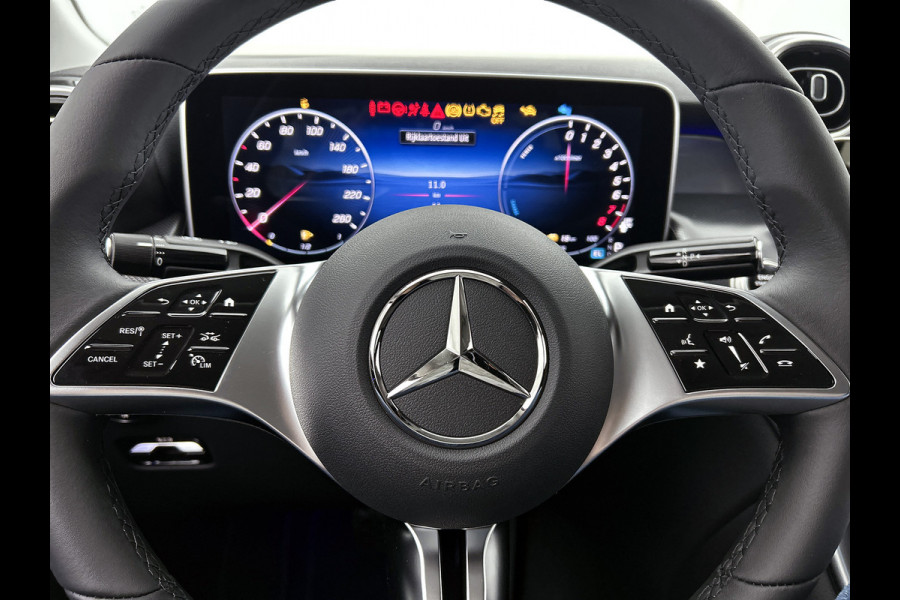 Mercedes-Benz GLC Coupé 300e 4MATIC Business Solution AMG | Spiegelpakket | Parkeerpakket met achteruitcamera | Warmtewerend, donkergetint glas | | 18” vijfspaaks lichtmetalen velgen | URBAN GUARD plus |