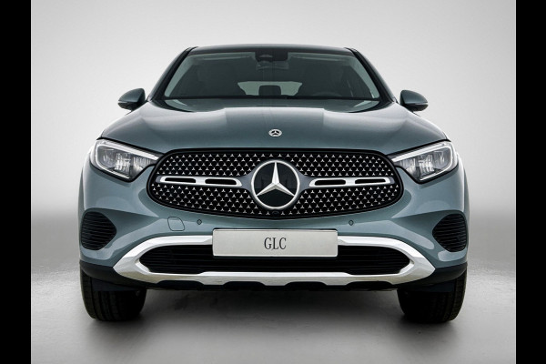 Mercedes-Benz GLC Coupé 300e 4MATIC Business Solution AMG | Spiegelpakket | Parkeerpakket met achteruitcamera | Warmtewerend, donkergetint glas | | 18” vijfspaaks lichtmetalen velgen | URBAN GUARD plus |