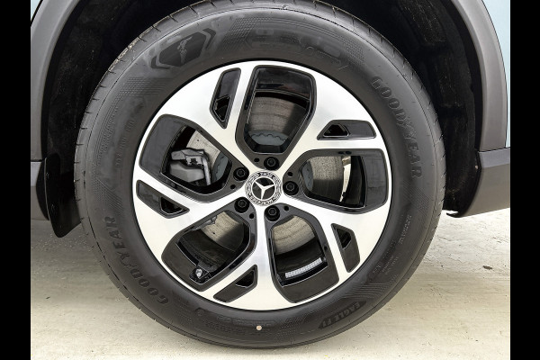 Mercedes-Benz GLC Coupé 300e 4MATIC Business Solution AMG | Spiegelpakket | Parkeerpakket met achteruitcamera | Warmtewerend, donkergetint glas | | 18” vijfspaaks lichtmetalen velgen | URBAN GUARD plus |