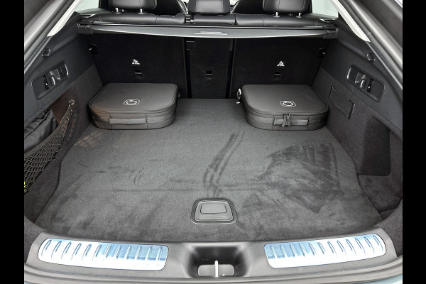 Mercedes-Benz GLC Coupé 300e 4MATIC Business Solution AMG | Spiegelpakket | Parkeerpakket met achteruitcamera | Warmtewerend, donkergetint glas | | 18” vijfspaaks lichtmetalen velgen | URBAN GUARD plus |