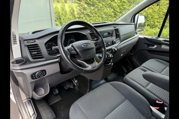 Ford Transit Custom 2.0 TDCI E6 / L1H1 / 1e EIG. / INRICHTING / 2.5 TONS TREKHAAK / 3-ZITS / AIRCO / CRUISE / LED
