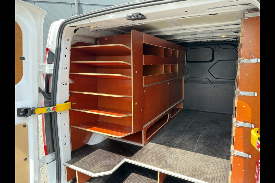 Ford Transit Custom 2.0 TDCI E6 / L1H1 / 1e EIG. / INRICHTING / 2.5 TONS TREKHAAK / 3-ZITS / AIRCO / CRUISE / LED