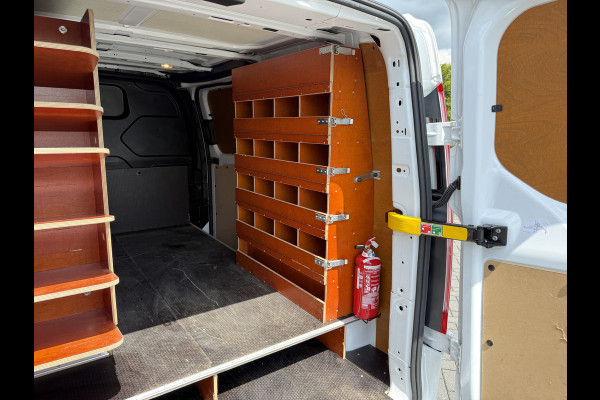 Ford Transit Custom 2.0 TDCI E6 / L1H1 / 1e EIG. / INRICHTING / 2.5 TONS TREKHAAK / 3-ZITS / AIRCO / CRUISE / LED