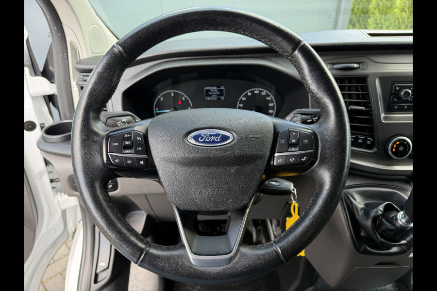 Ford Transit Custom 2.0 TDCI E6 / L1H1 / 1e EIG. / INRICHTING / 2.5 TONS TREKHAAK / 3-ZITS / AIRCO / CRUISE / LED