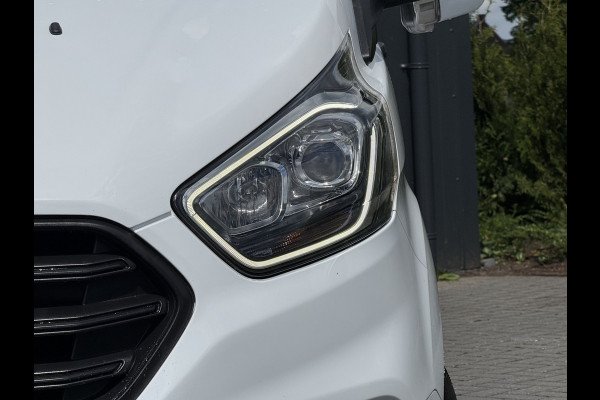 Ford Transit Custom 2.0 TDCI E6 / L1H1 / 1e EIG. / INRICHTING / 2.5 TONS TREKHAAK / 3-ZITS / AIRCO / CRUISE / LED
