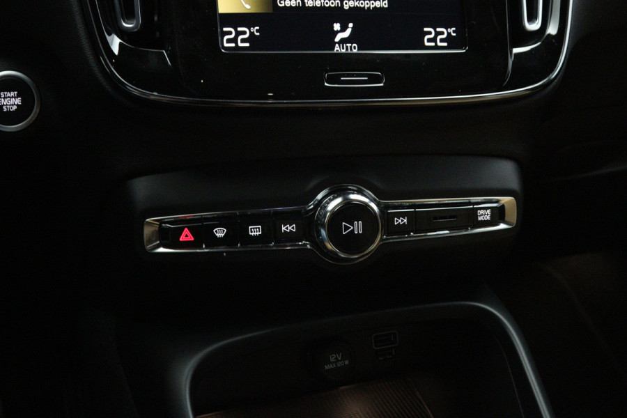 Volvo XC40 1.5 211 PK T4 Recharge Inscription PHEV, Leder, Trekhaak, Camera